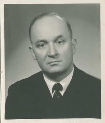 Boris Torpan, TPI anorgaanilise ja analüütilise keemia labori õppejõud, 1965.a.  duplicate photo