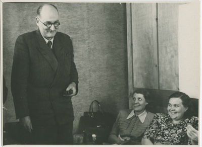 TPI matemaatika kateedri õppejõud Särev, Roos, Garšnek, 1950.-ndad a.  similar photo