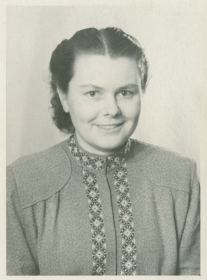 Kutravtseva, TPI majandusteaduskonna õppejõud, portree, 1960.-ndad a.  duplicate photo