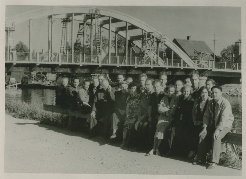 Sauga silla proovimine ehitusteaduskonna õppejõudude poolt, 1959.a.