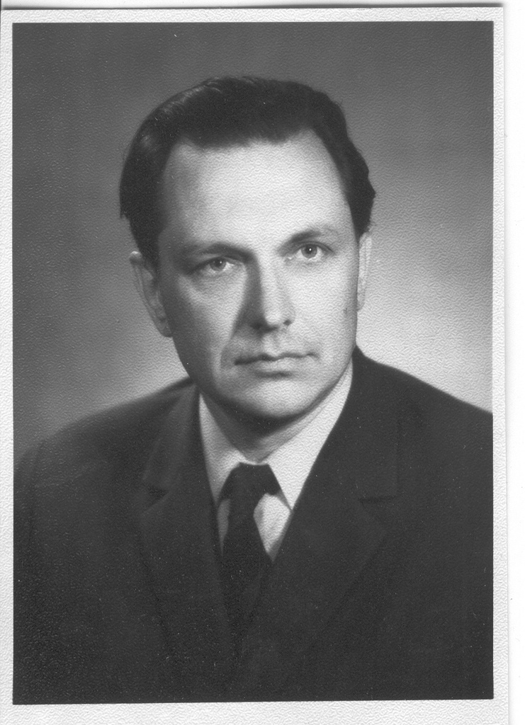 Foto.Professor Jaek, Ivar Valteri poeg