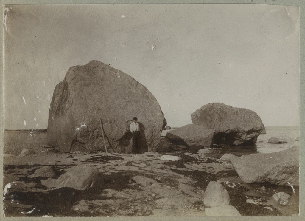 Vana-Jüri rändrahnude grupp / Vana-Jüri (Old George) boulders