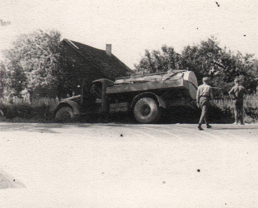 Dairy car out of the road at Kehala charcoal station