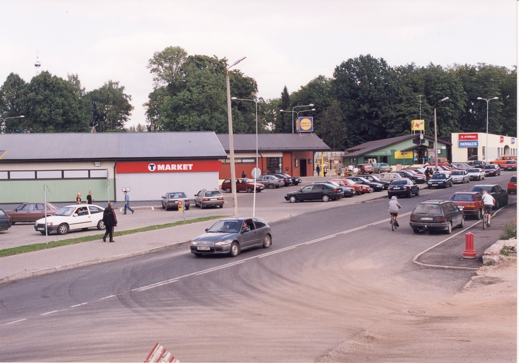 Kauplused turu territooriumil