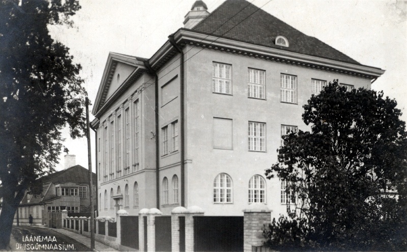 Photo postcard. Läänemaa Ühis Gymnasium. Black and white.