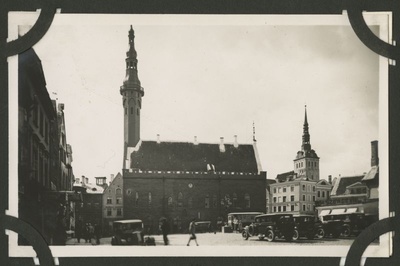 Tallinn Raekoda.  duplicate photo