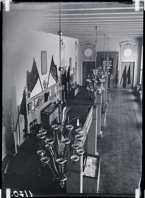 Ajaloomuuseumi näitus"Eesti töörahva võitlus kodanluse vastu 1920-40" (1947)  similar photo