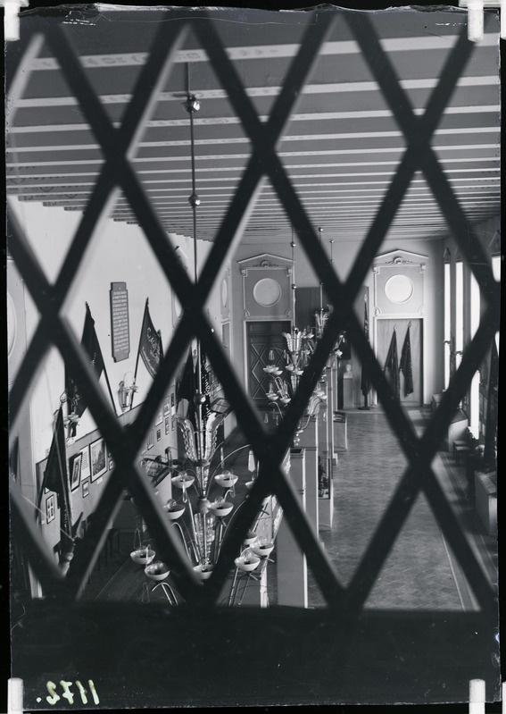 Ajaloomuuseumi näitus"Eesti töörahva võitlus kodanluse vastu 1920-40" (1947)