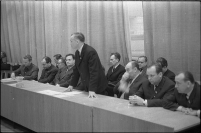Lasnamäe elamurajooni ehituse koosolek Eesti Tööstusprojekti hoone saalis, Rävala pst 6.  similar photo