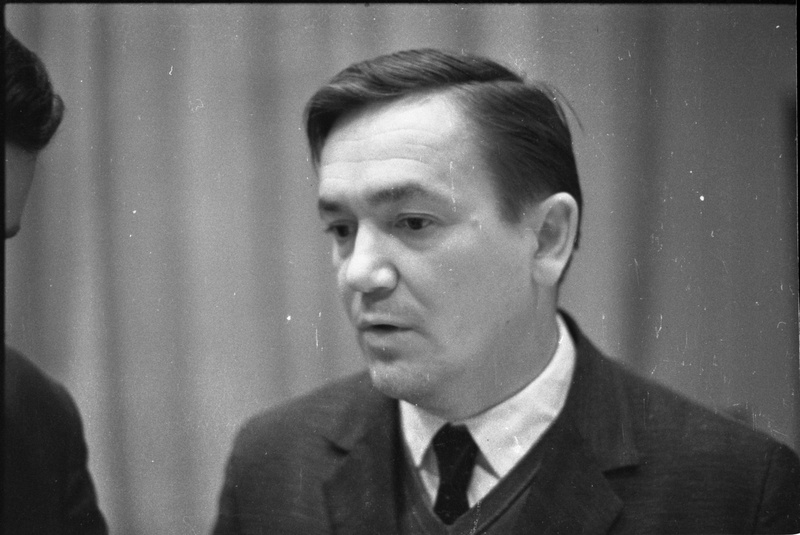 Lasnamäe elamurajooni ehituse koosolek Eesti Tööstusprojekti hoone saalis, Rävala pst 6.