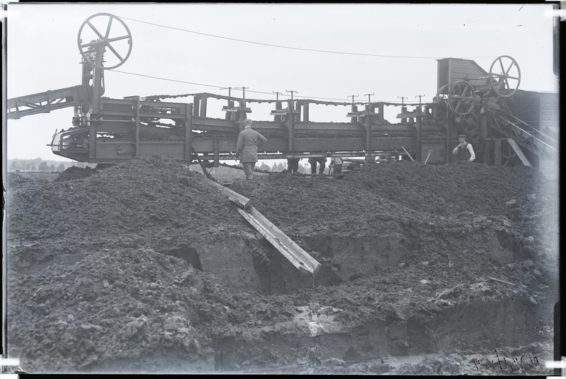 Vaade turbalõikamismasinale