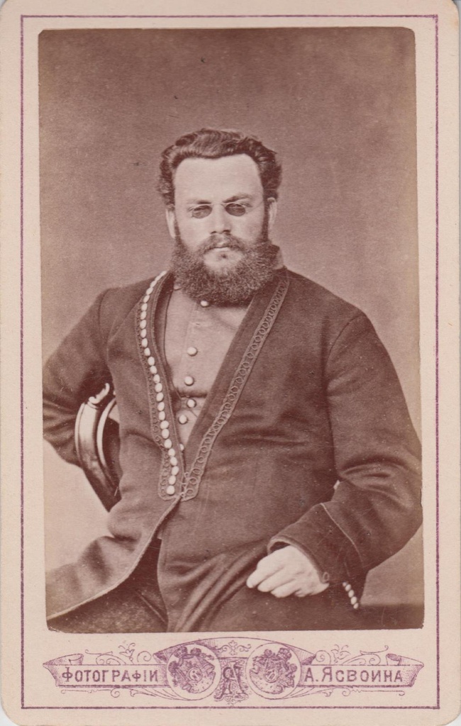 C. R. Jakobson - 1/2 portree.