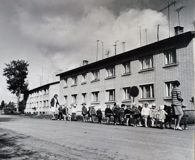 Haljala kolhoosi elamurajooni peatänav  duplicate photo