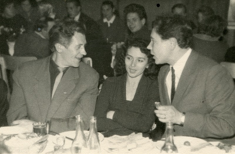 Yog , qalin kokrak porno rasmlar