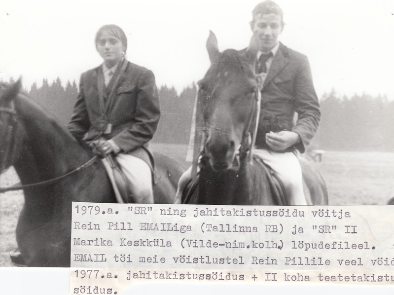 1979.a. Suure Ratsaniku ning jahitakistussõidu võitja Rein Pill Emailiga ja Suure Ratsaniku II koha omanik Marika Keskküla lõpudefileel