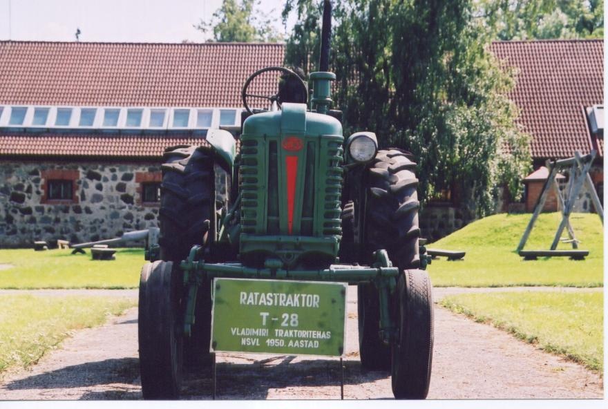 Restaureeritav traktor T-28 EPM-s