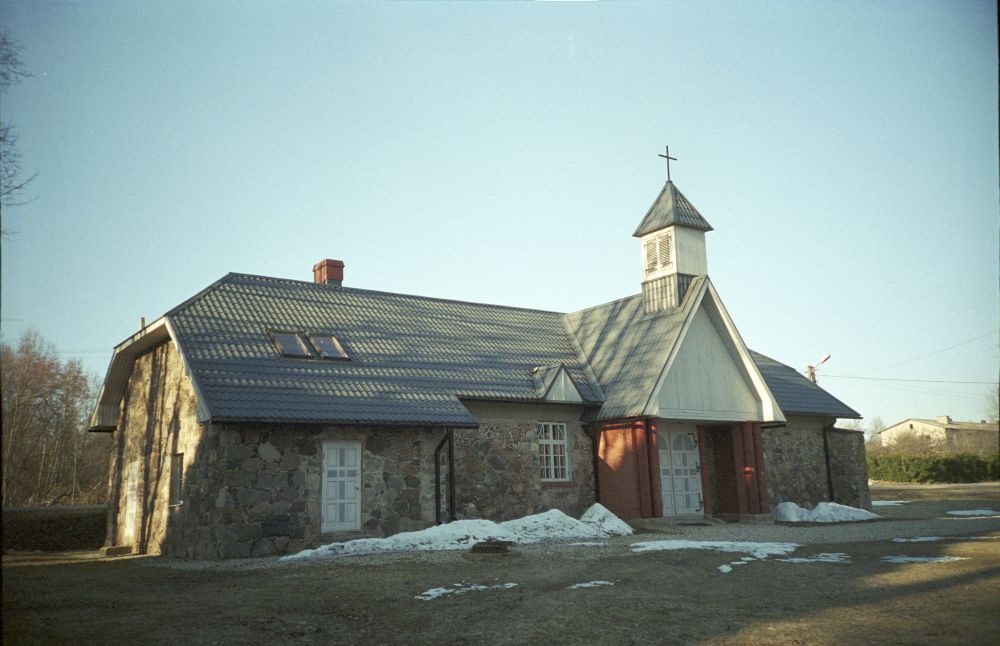 Church of the congregation house built from the courtyard of Karula Church Manor in 1997