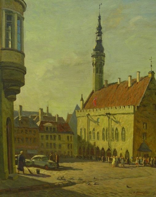 Morning Raekoja Square
