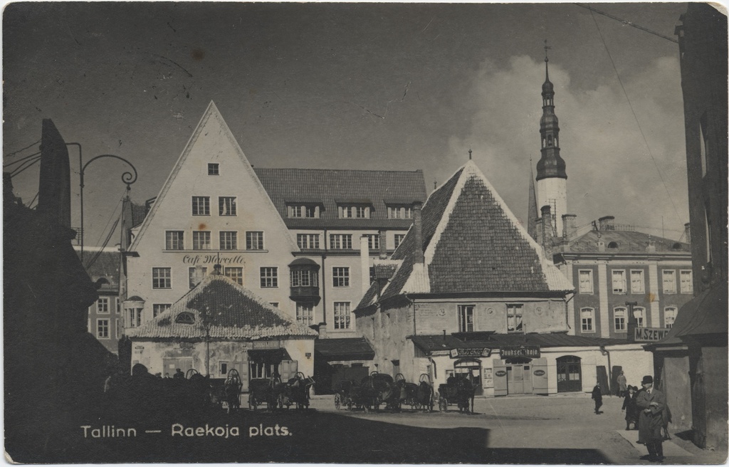 Tallinn : Raekoja plats