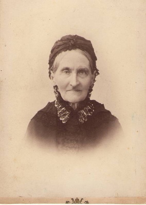 Foto. Olga Barchowa (Fr. R. Kreutzwaldi teenija).  duplicate photo