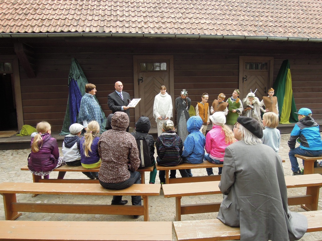 Foto. Kalevipoja päev Kreutzwaldi muuseumis. Võru, 28.05.2014.