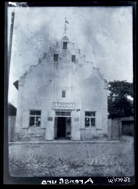 Kuressaare vaekoda, A. Wessiku "Segakauplus".