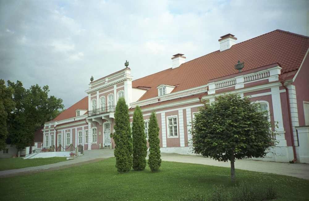 Gentleman house of the manor of Sagad