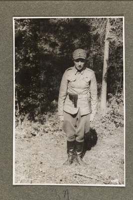 ERNA grupi liige  duplicate photo