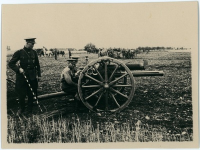 Suurtükipatarei 84 mm M1904 suurtükiga õppustel  duplicate photo