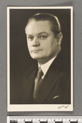 Elmar Urov  duplicate photo