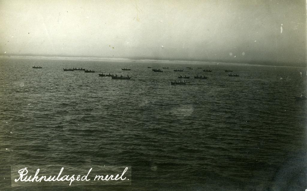 Ruhnu fishermen with boats at sea