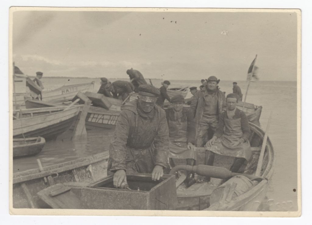 Fishermen going to the sea
