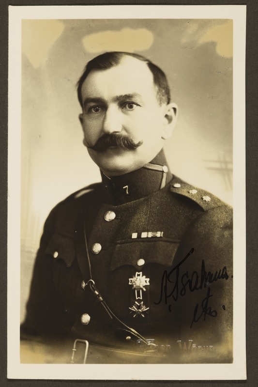 Leitnant August Tsahkna