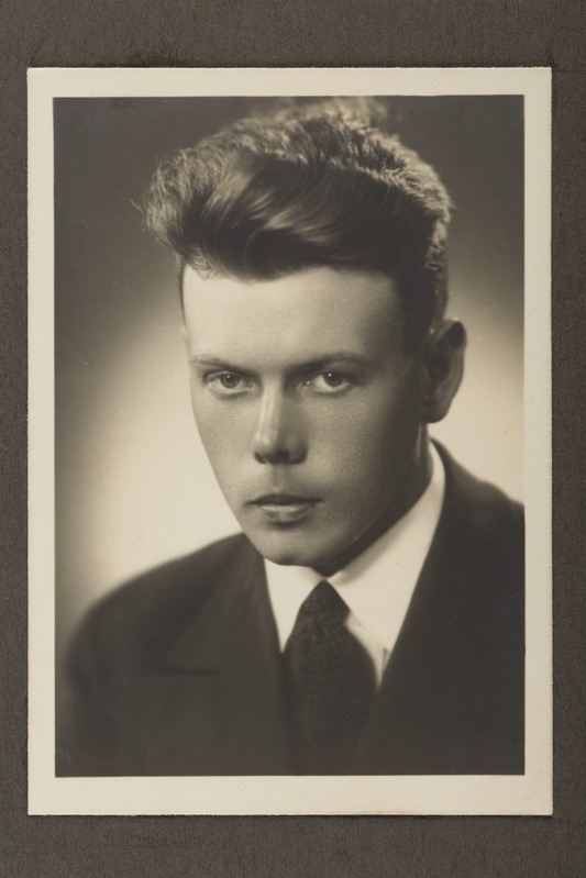 Foto Theodor Kõlu albumis