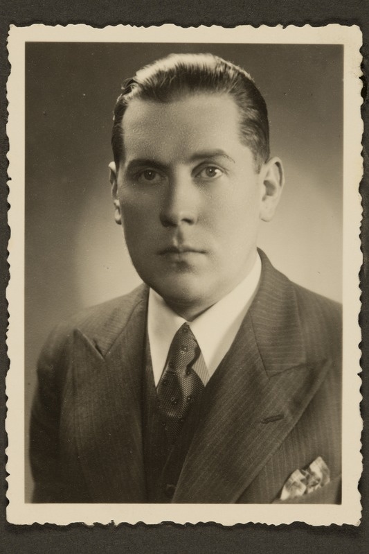 Sõjaväe Majandusühisuse Narva osakonna juht V. Nigol, 1939