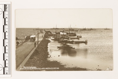 Fotopostkaart Kuivastu sadamast, 30ndad  duplicate photo