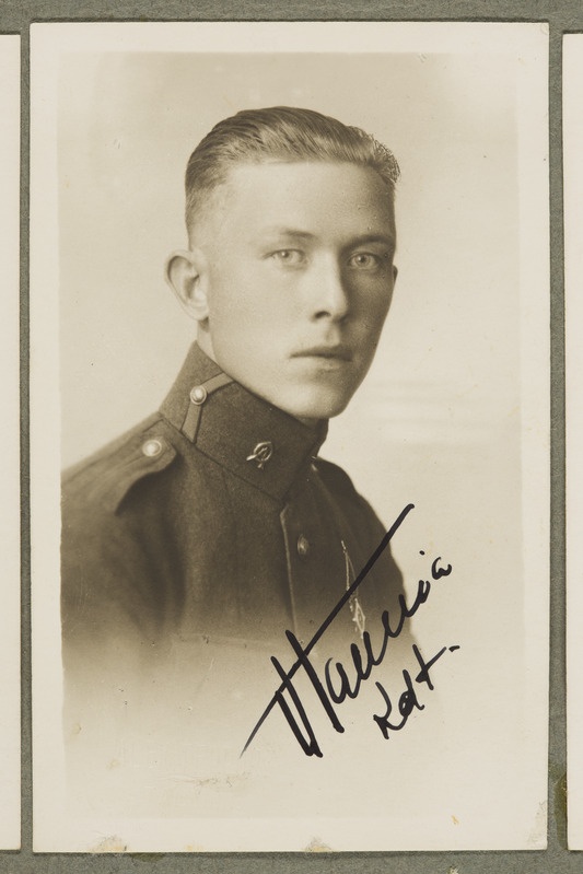 Kadett Aleksander Tannia