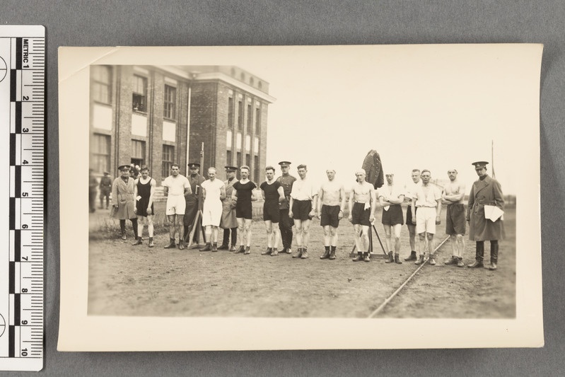 5. Jalaväerügemendi ajateenijad jooksmas