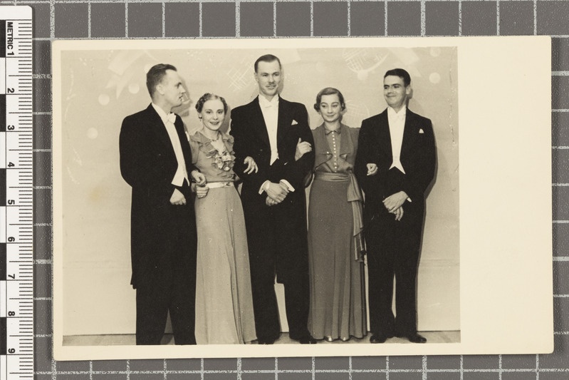 Stanley ja Vera Pitka sõpradega