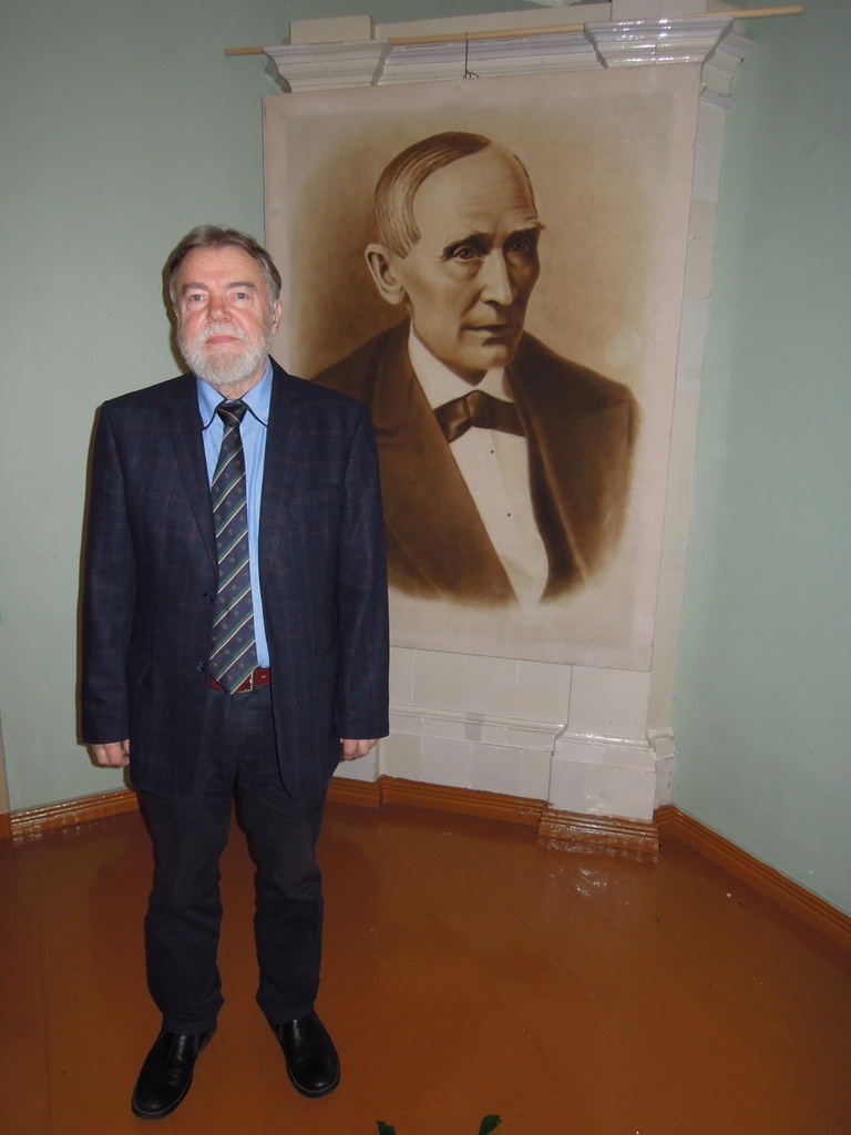 Foto. Kreutzwaldi mälestusmedali saanud Jüri Talvet. Võru, 14.12.2016.