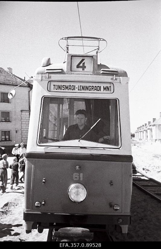 Tramm nr.4 eestvaade.