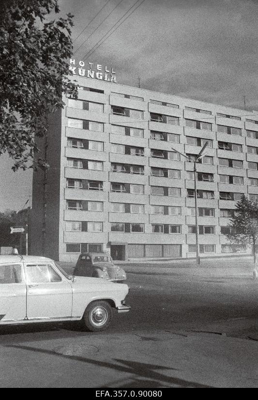 Hotell "Kungla".