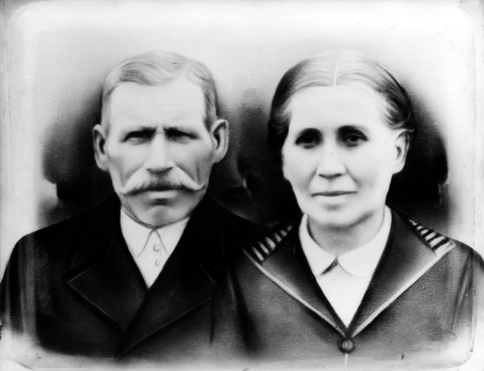 Kaksikportree. Laevaomanik Gustav Mänd abikaasaga