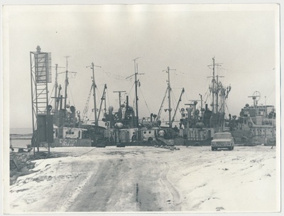 Laevad Suursadama kai ääres  similar photo
