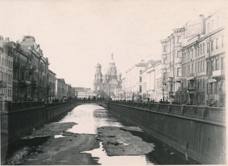 Foto.  Peterburg (Leningrad) Vaade Fontanka kanalile.  Foto ca XX saj. alguses.
