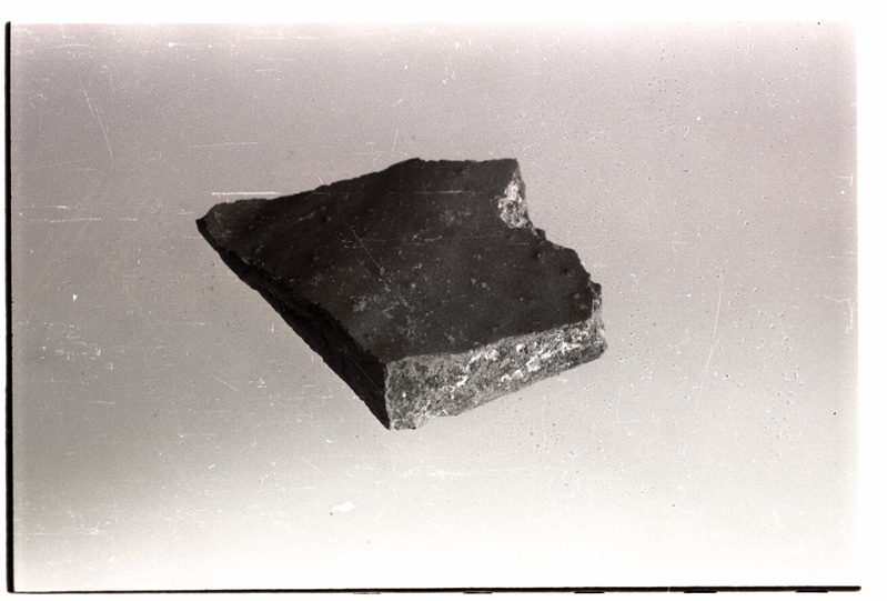 Tallinn, leide arheoloogilistelt kaevamistelt Toompeal, ahju kahhelkivi fragment.