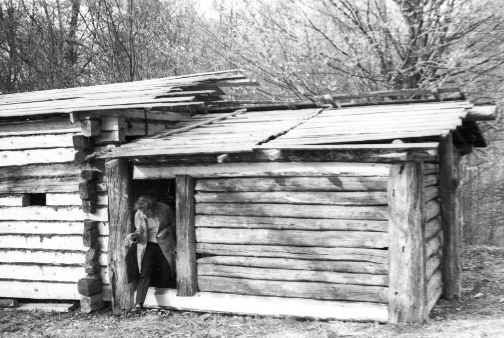 Kiievi vabaõhumuuseum, ehitusjärgus Podolje piirkonna suletud õuega elamu.