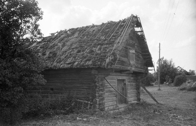 Lepiku talu ait Vilivalla külas.  similar photo