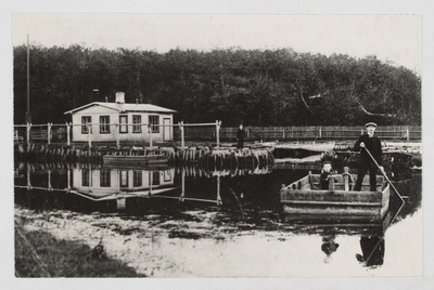 Kärdla Boat Harbour ca 1910.  duplicate photo