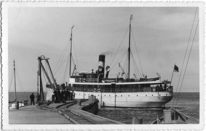 Steam ship in the port of Dagmar Kärdla